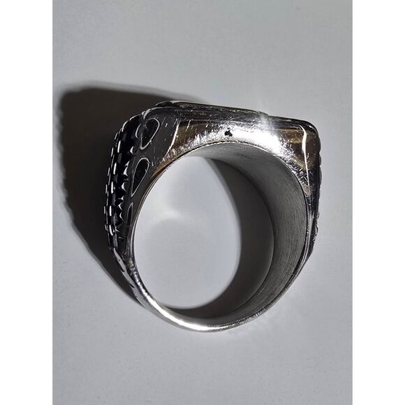 Relentless Betrayal Men's Pirate Ring - Picture 6 of 6